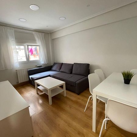Apartamento En El Centro - Cercano A La Playa Apartment Santander Ngoại thất bức ảnh