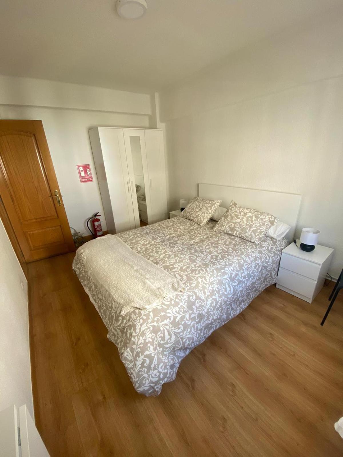 Apartamento En El Centro - Cercano A La Playa Apartment Santander Ngoại thất bức ảnh