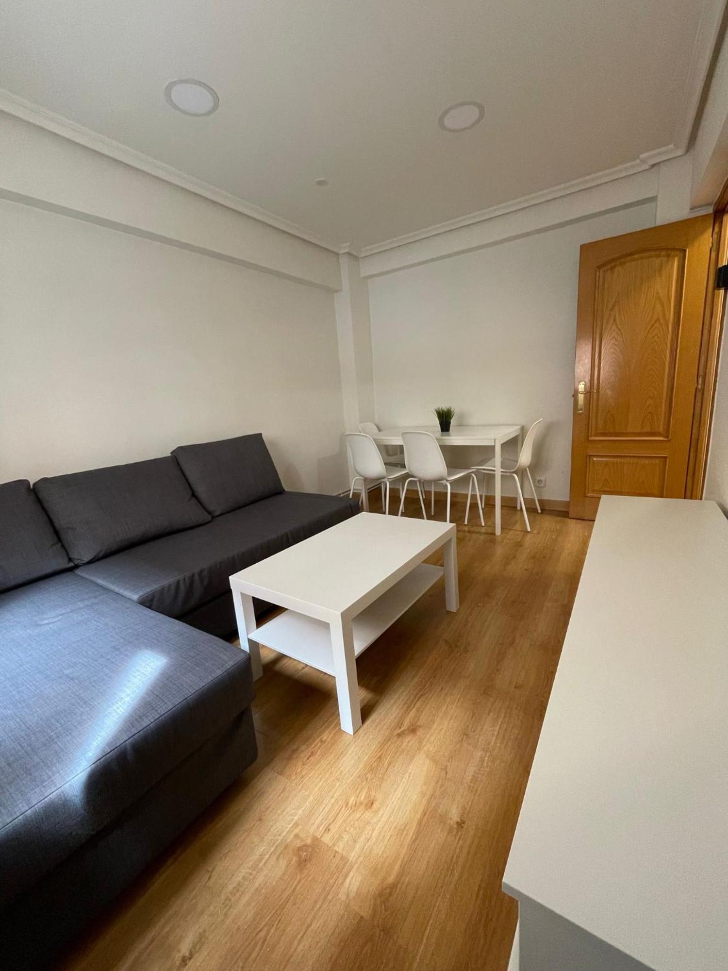Apartamento En El Centro - Cercano A La Playa Apartment Santander Ngoại thất bức ảnh